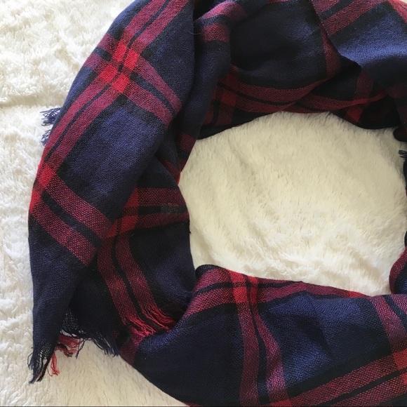 Lightweight Large Red & Blue Plaid Scarf - Picture 3 of 6